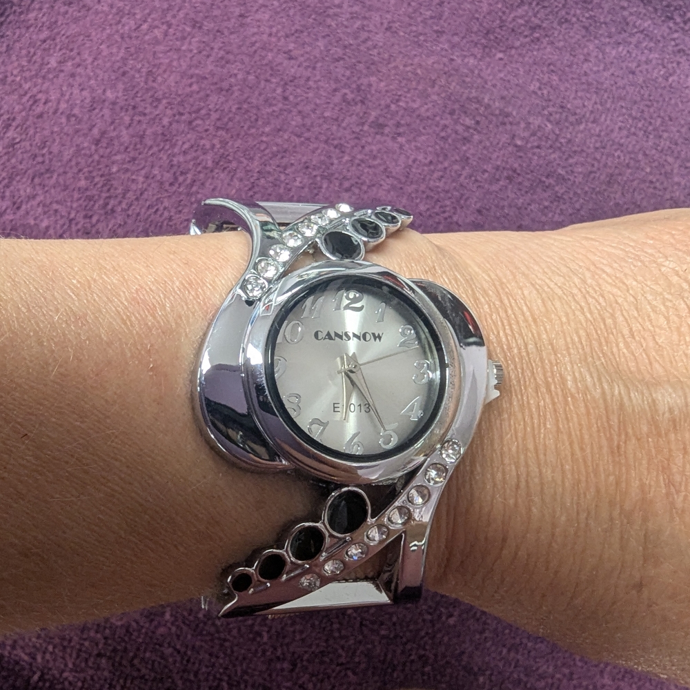 Cansnow Silver and Black Crystal Watch